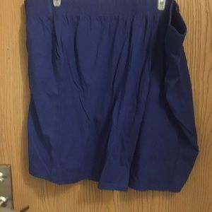 WOMAN within blue shorts 4x A-14